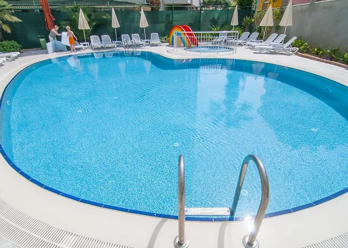 Margarita ألانيا